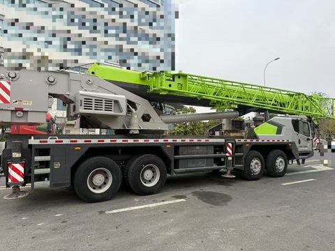 رافعة شاحنة Zoomlion 50 طن · موديل 2021