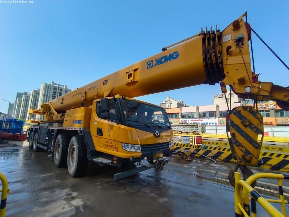 رافعة شاحنة XCMG 80 طن · موديل 2022