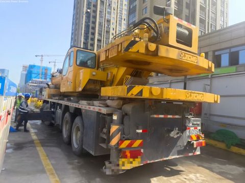 Grúa sobre camión XCMG 80 t 2022