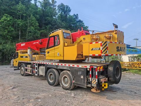 Grúa sobre camión SANY 25 t 2020