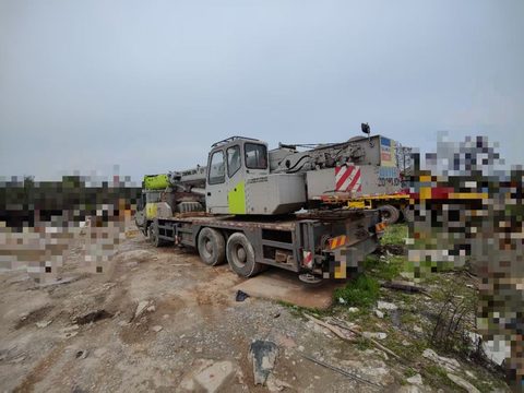 رافعة شاحنة Zoomlion 25 طن · موديل 2017