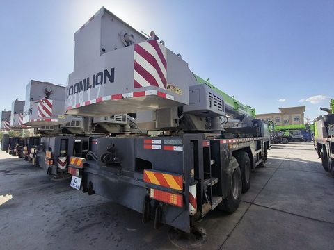 2018 Zoomlion 55 t truck crane