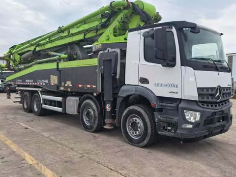 Bomba de concreto Zoomlion 63 m 2020 · Mercedes-Benz Arctros4143 8*4