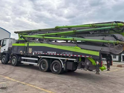 Bomba de concreto Zoomlion 63 m 2020 · Mercedes-Benz Arctros4143 8*4