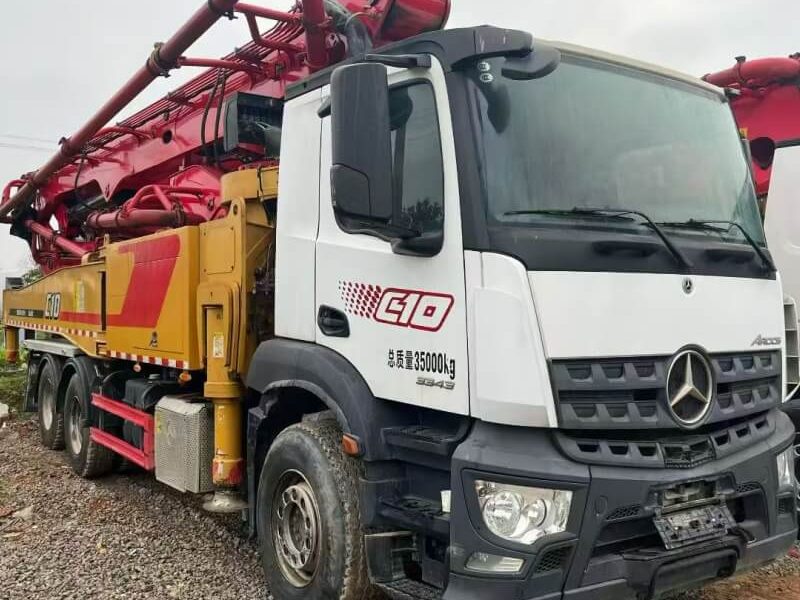 مضخة SANY 52 م · موديل 2021 · شاسيه Mercedes-Benz, Manual Gearbox