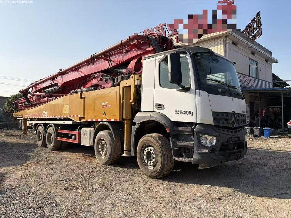 مضخة SANY 56 م · موديل 2020 · شاسيه Mercedes-Benz