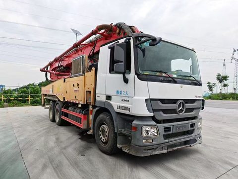 Bomba de concreto SANY 49 m 2019 · Benz