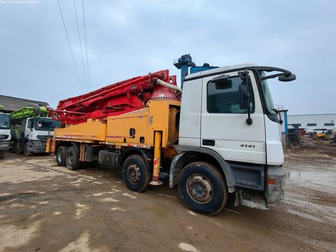 Pompe Zoomlion 46 m · 2012 · châssis