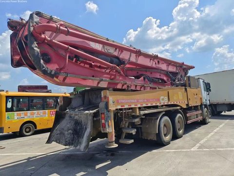 Pompe — 52 m · 2019 · châssis